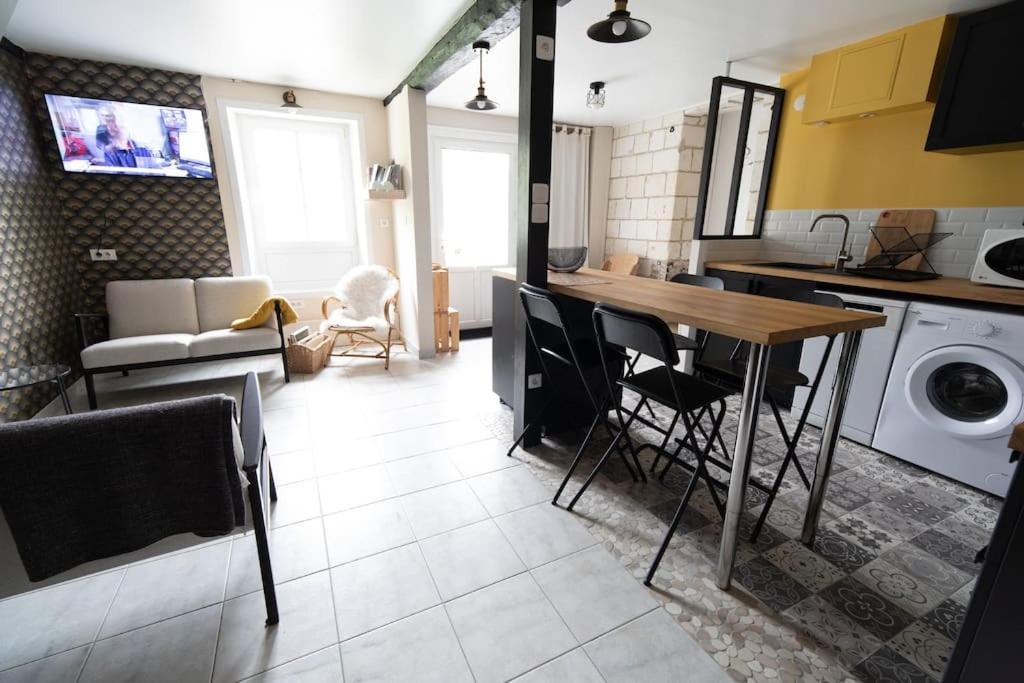 Domaine Des Demoiselles - Gite Et Spa Hauteville  Bagian luar foto
